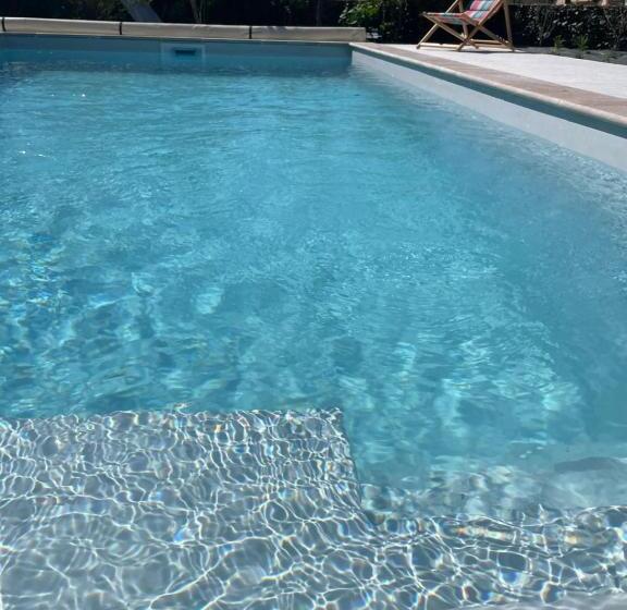 膳宿费 Le Couvent De Jouels