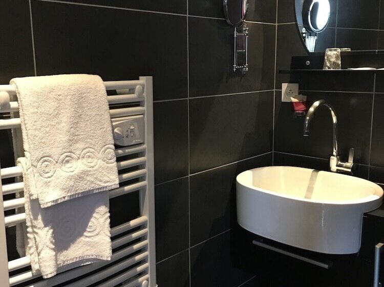 膳宿费 Le Manoir D à Côté