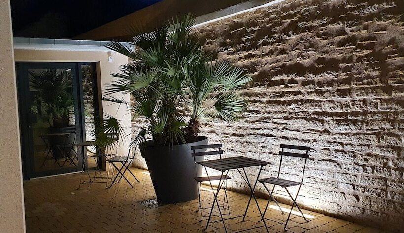 膳宿费 Le Manoir D à Côté