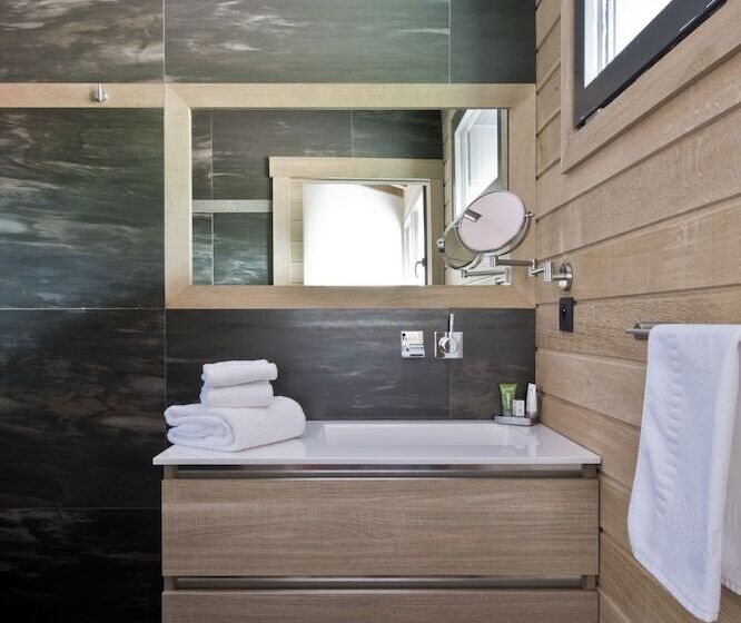 بنسيون Les Rhodos