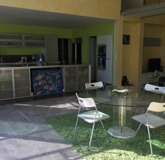 پانسیون Loft Zen