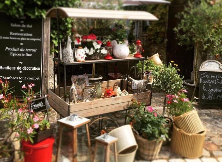 Пансион Maison & Tartine