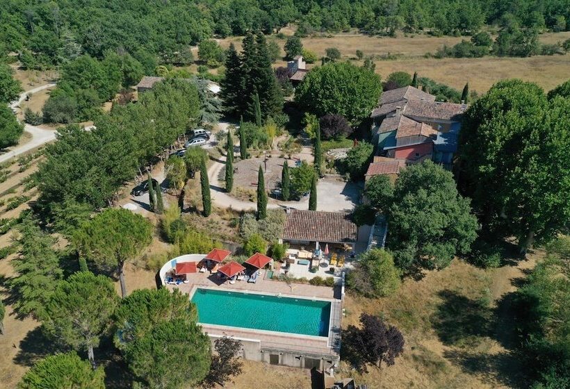 بنسيون Une Campagne En Provence