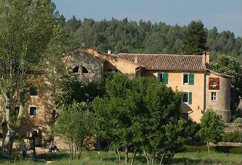 بنسيون Une Campagne En Provence