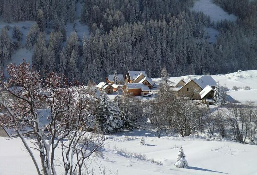 호스텔 Auberge Du Pont De L Alp
