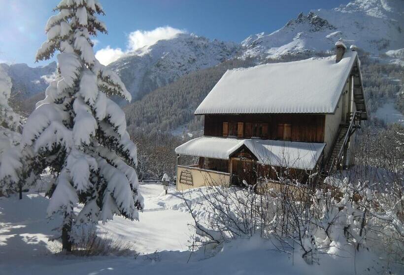 הוסטל Auberge Du Pont De L Alp