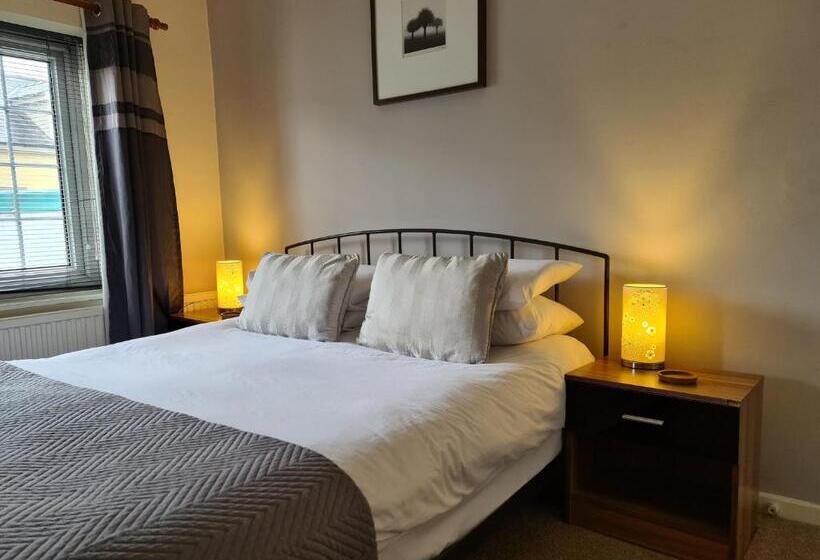 旅馆 The Lamb And Flag Inn