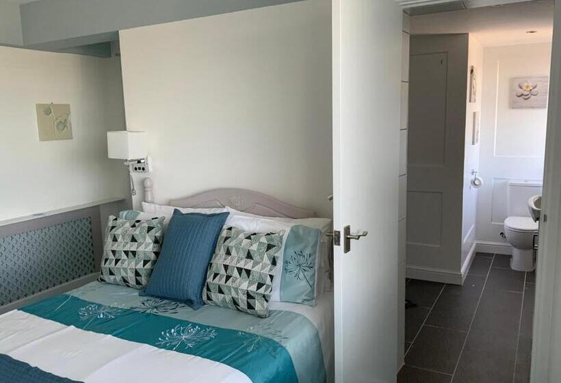 הוסטל The Poacher