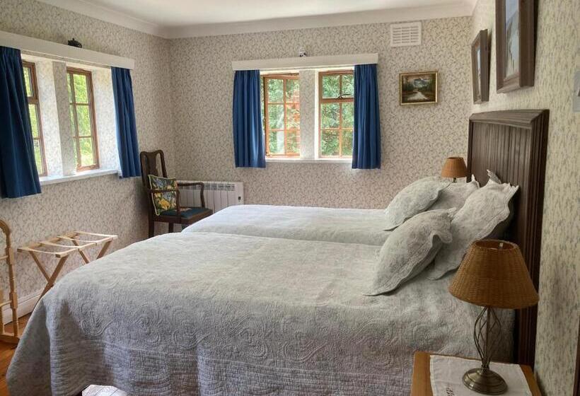 مبيت وإفطار Bressenden