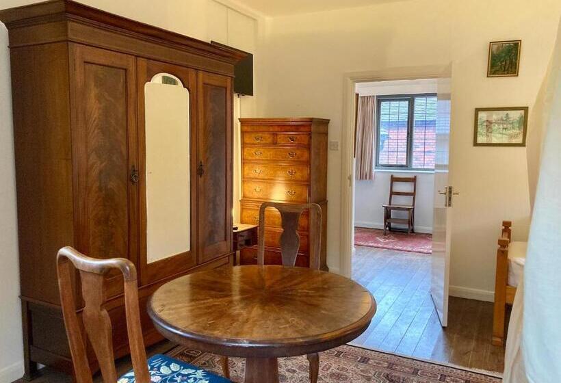 مبيت وإفطار Bressenden