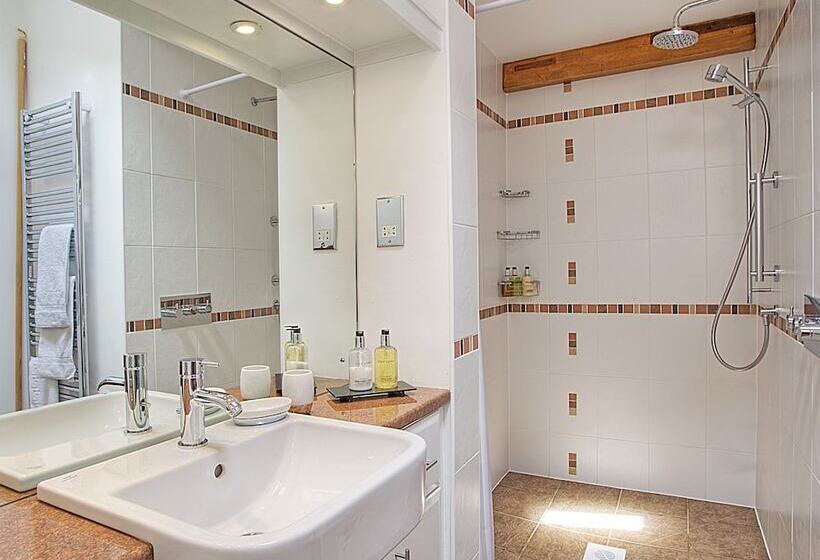 민박 Fairfield House