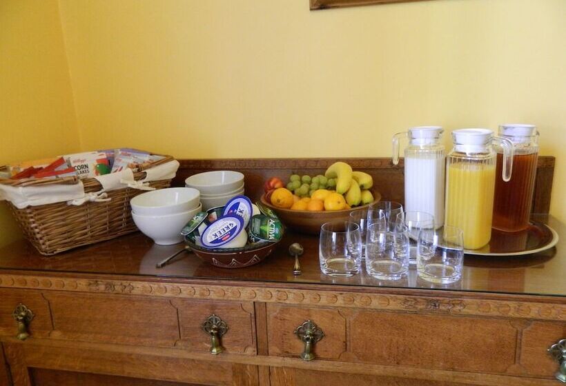 تختخواب و صبحانه Sydney House