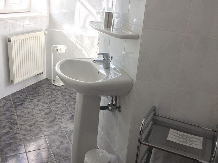 مبيت وإفطار Sylvie Fahrer Et Fils