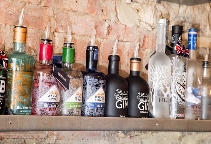 Bed and Breakfast The Bull