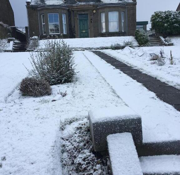 Dupplin152 Bed And Breakfast