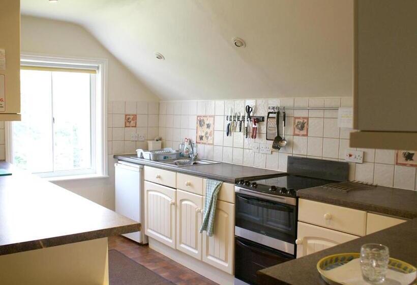 Haselor Farm B & B