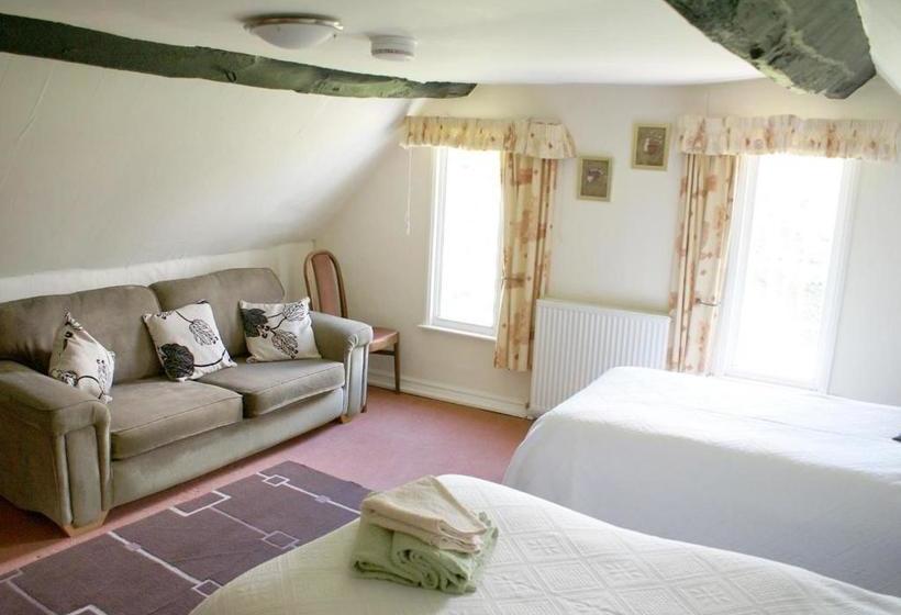 Haselor Farm B & B