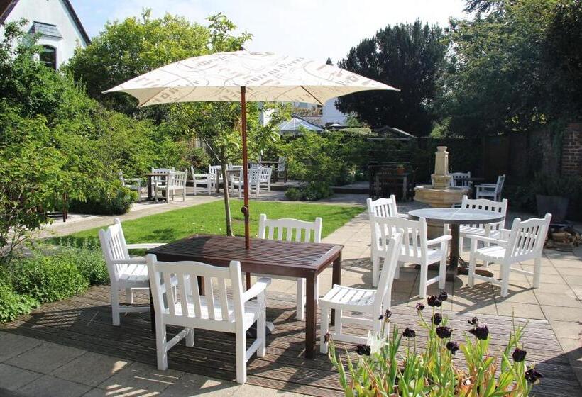 酒店 Bel And The Dragon-cookham