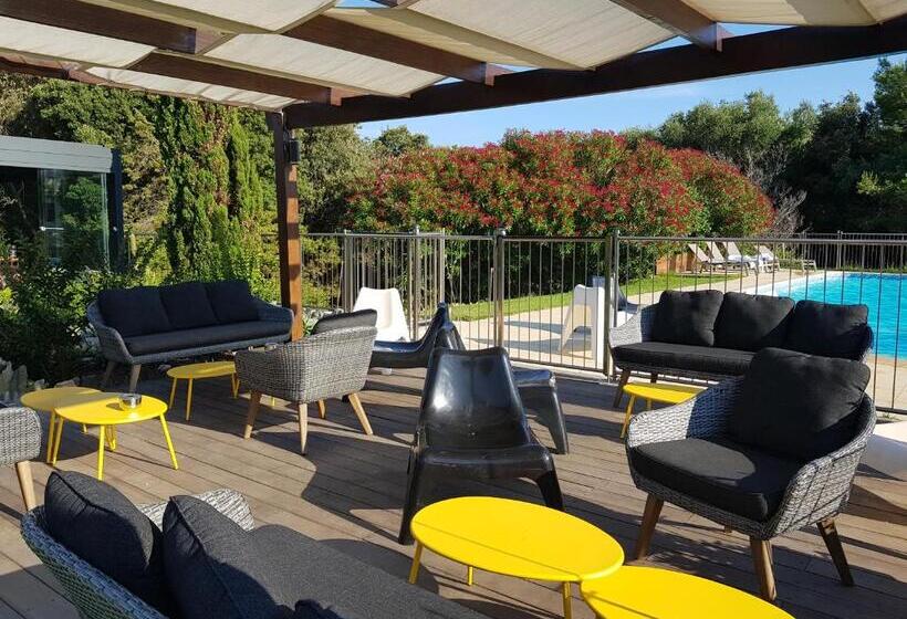 酒店 Poisson Rouge