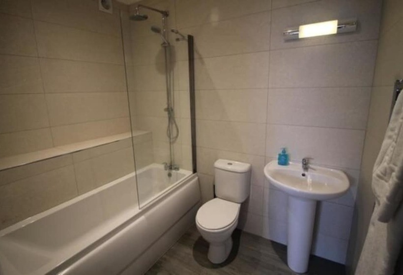 Number 18 Apartments