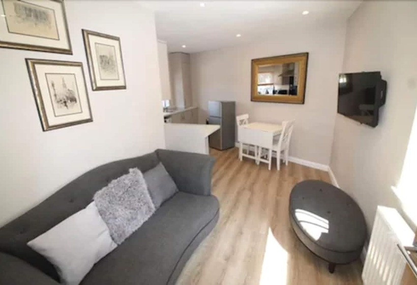 Number 18 Apartments