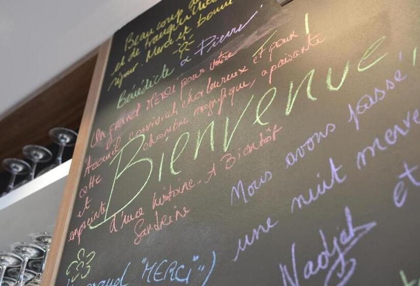 펜션 5 Chambres En Ville