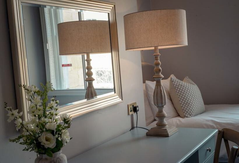 ペンション Anabelle's Guest House