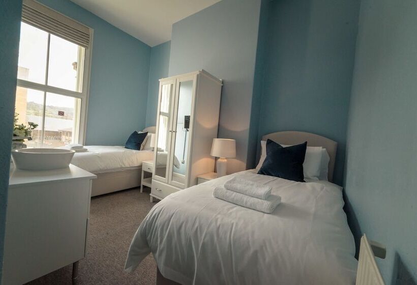 ペンション Anabelle's Guest House