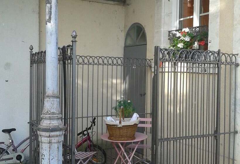 פנסיון Au Jardin Des Deux Ponts