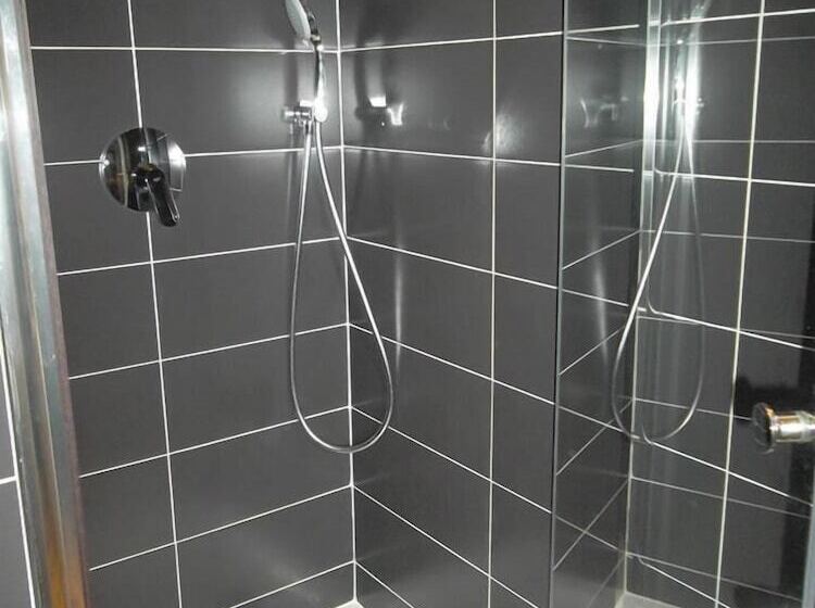 بنسيون Aux Roses De L Etang