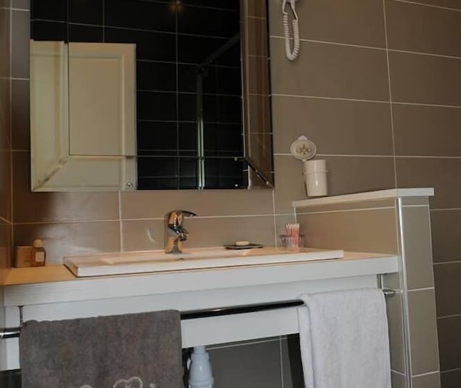 بنسيون Aux Roses De L Etang