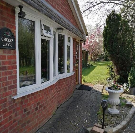 膳宿费 Cherry Lodge