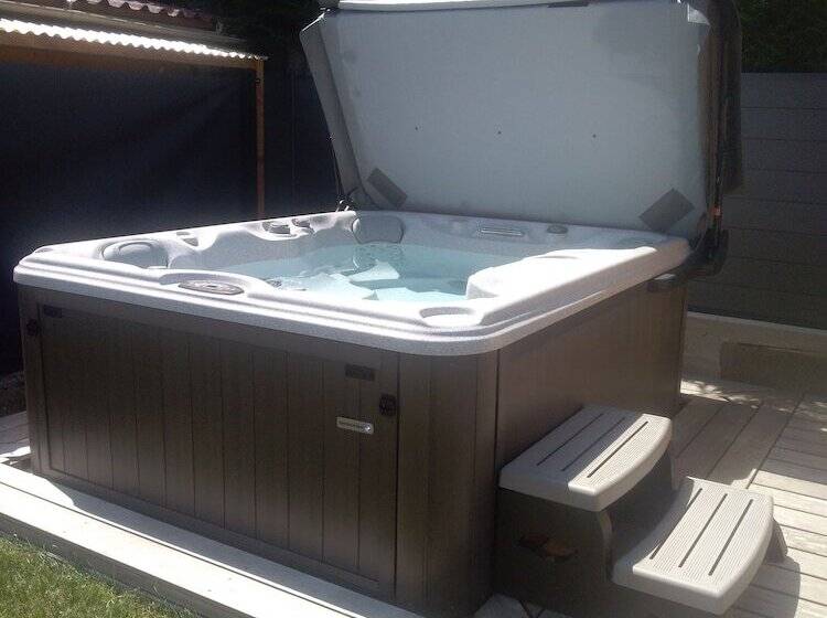 膳宿费 Chez Colombine