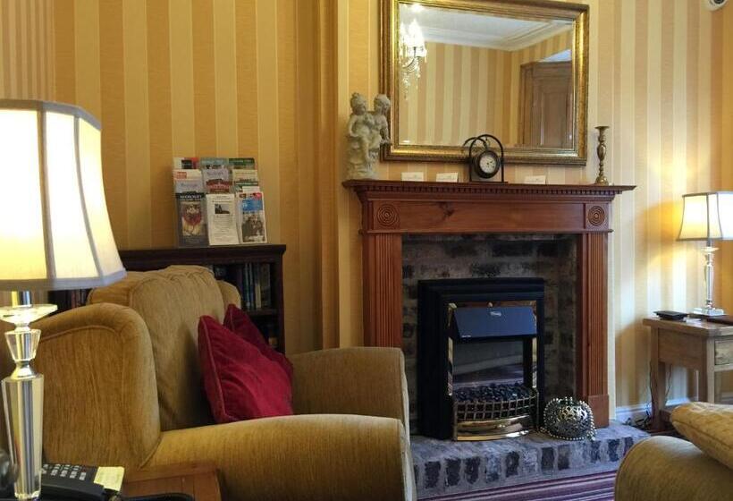 بنسيون Clayhanger Guest House