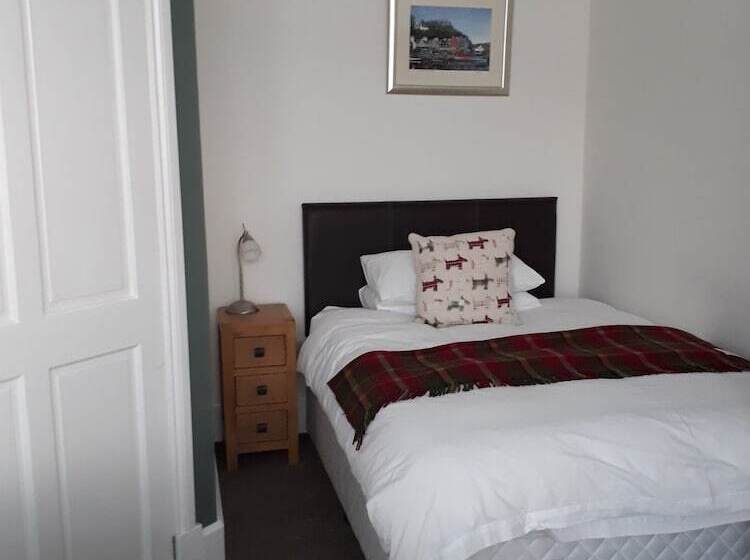 بنسيون Craigbank Guest House