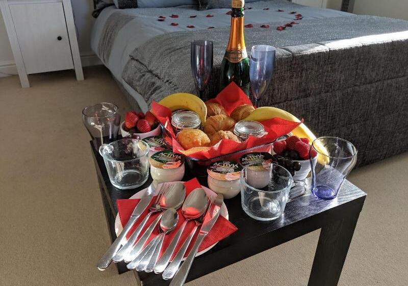 פנסיון Cribyn Lodge