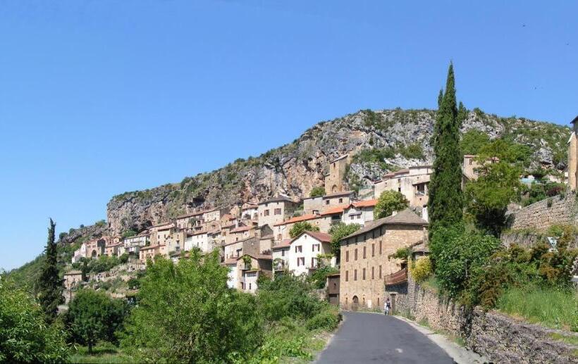 פנסיון Domaine Du Vern