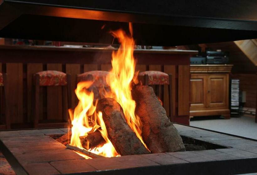 פנסיון Guest House Chalet Saint Roch