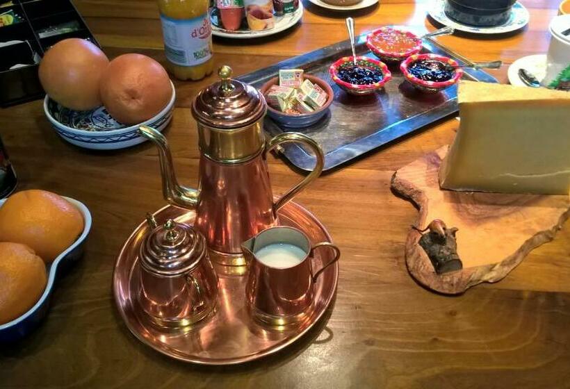 פנסיון Guest House Chalet Saint Roch