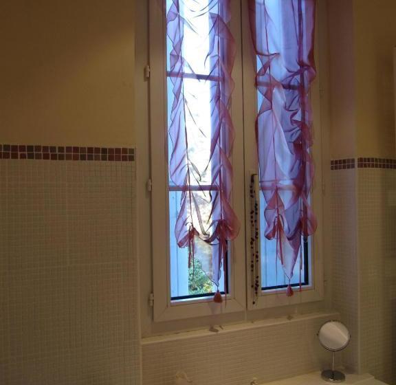 펜션 Le Castel Du Mont Boisé