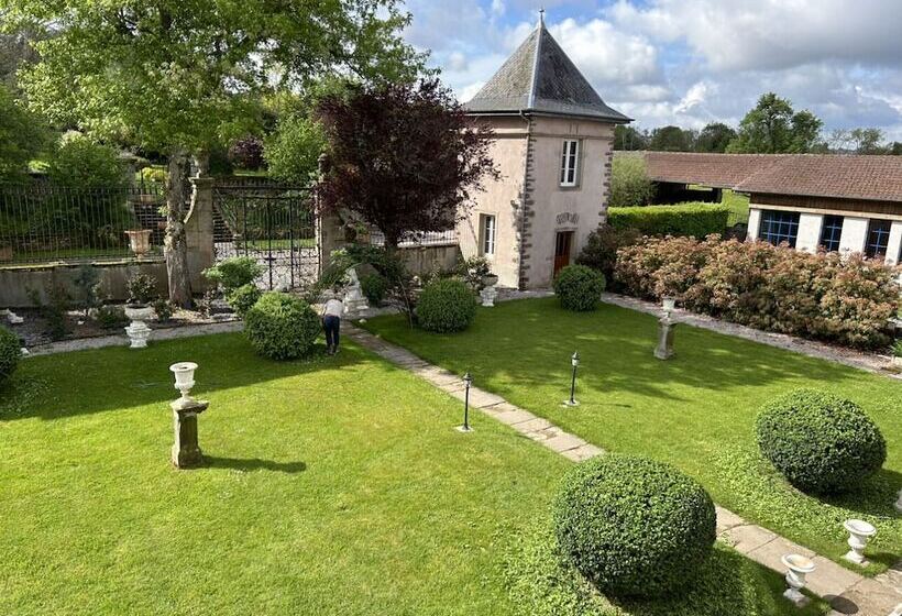 펜션 Le Château De Failloux, Piscine Intérieure Et Sauna