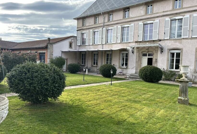 펜션 Le Château De Failloux, Piscine Intérieure Et Sauna