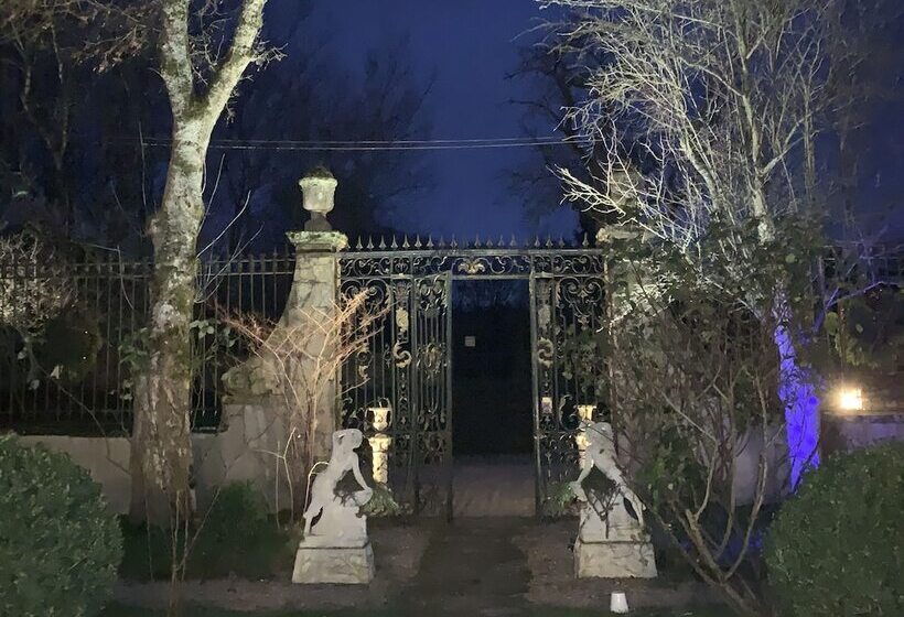 펜션 Le Château De Failloux, Piscine Intérieure Et Sauna