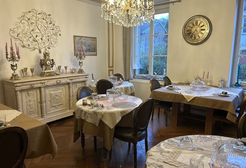 펜션 Le Château De Failloux, Piscine Intérieure Et Sauna