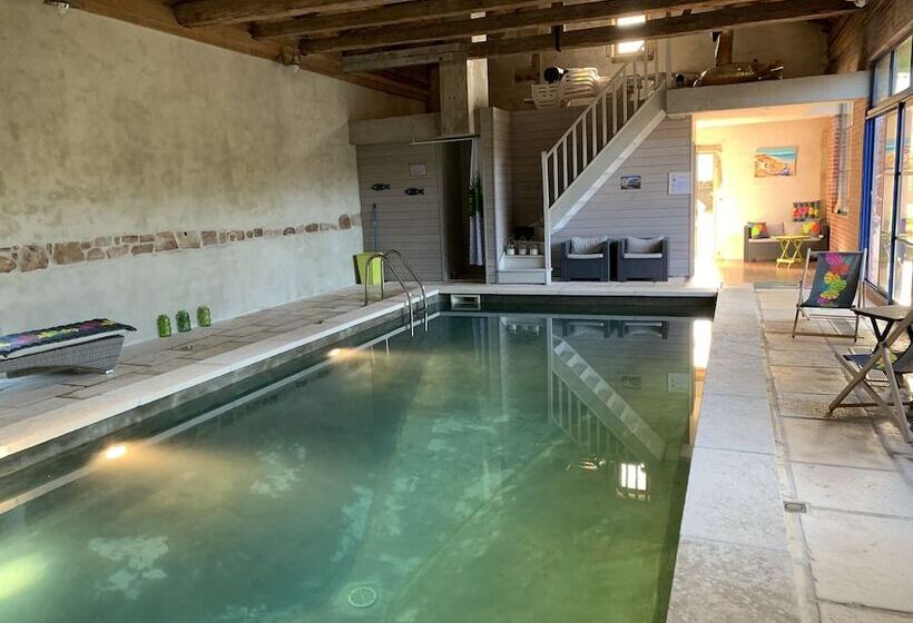 펜션 Le Château De Failloux, Piscine Intérieure Et Sauna