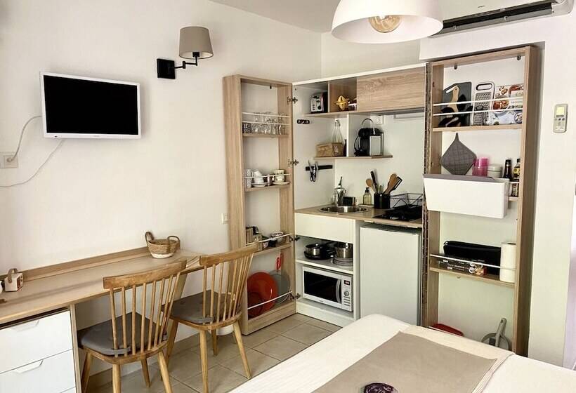 بنسيون Le Jardin De Lau