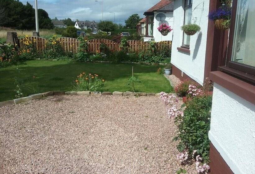 펜션 Shangri La Bed And Breakfast