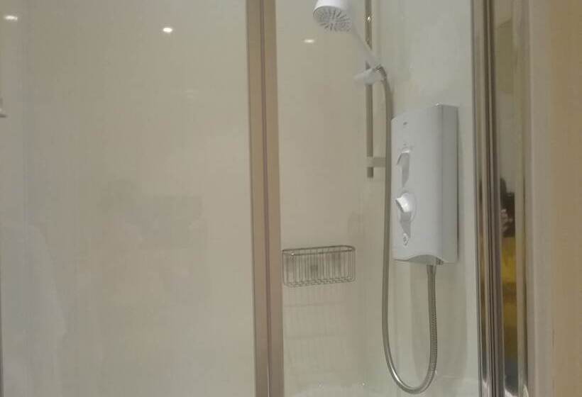 펜션 Shangri La Bed And Breakfast