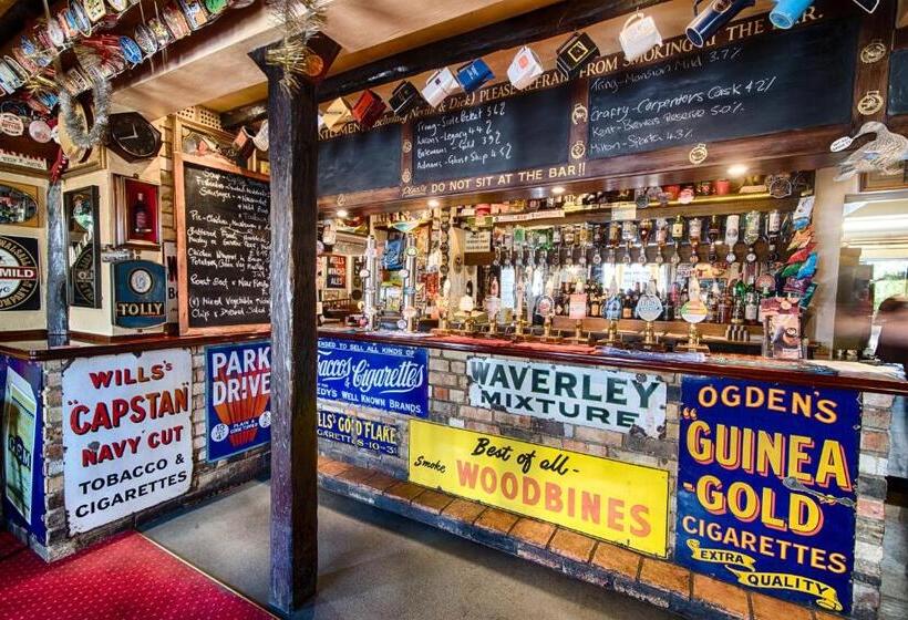 호스텔 The Red Lion