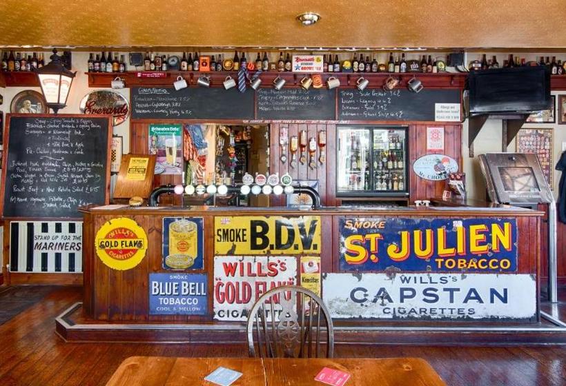 호스텔 The Red Lion